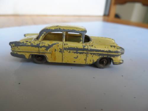 Matchbox Lesney no. 45 Yellow Vauxhall Victor Gray Wheels-