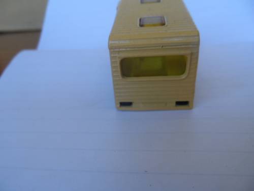 1977 Matchbox Superfast #31 Caravan light tan Brown Door 500