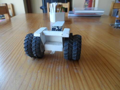 VINTAGE STRIKE TRACTOR