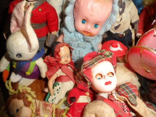 Lovely large lot of dolls zapf mattel plastic celluloid etc