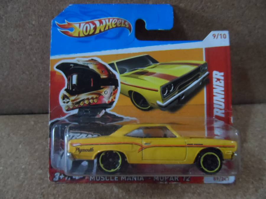 Hot Wheels Muscle Mania - Mopar 9/10 `70 Road Runner 89/247     [m55]