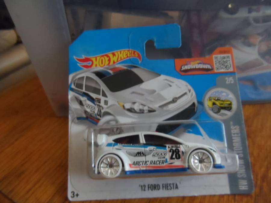 Hot Wheels HW Snow Stormers, 12 Ford Fiesta 2/5   [m56]