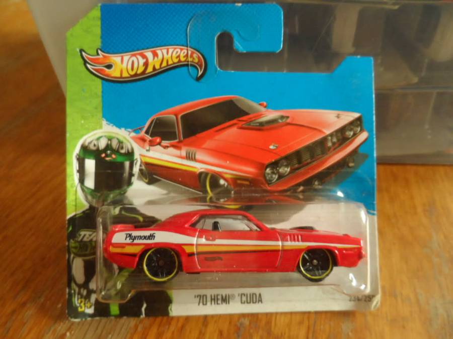 Hot Wheels HW Showroom `70 Hemi Cuda #234 Red-sealed short card-[m49]