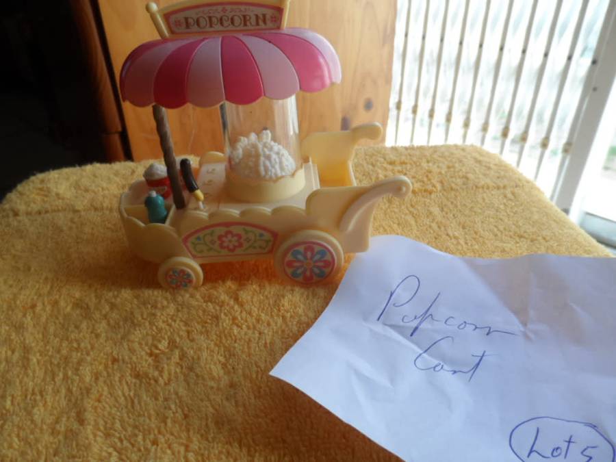 Sylvanian original popcorn cart