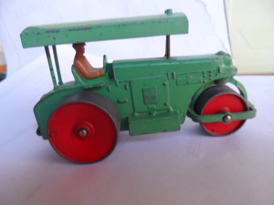 Vintage Dinky Toys No.251 - Aveling-Barford Road Roller   [m12]