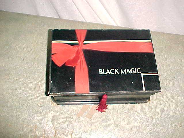 CHOCOLATE BOX {EMPTY} BLACK MAGIC