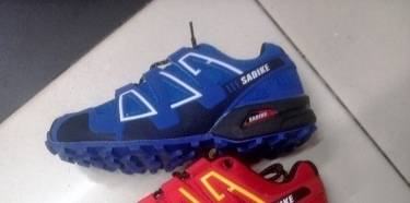 SADIKE MEN'S RUNNING SNEAKERS  * LAST PAIR- SIZE 8 ONLY *