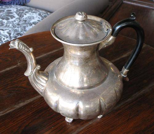 Vintage EPNS silver plated teapot/coffeepot with griffin head spout needs a polish