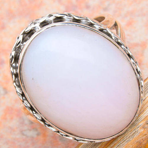 BEAUTIFUL GENUINE PINK OPAL RING in SOLID 925 STERLING SILVER. SIZE 7