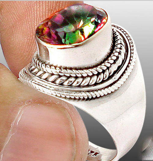 GORGEOUS SOLID 925 STERLING SILVER & MYSTIC TOPAZ RING, Size 7