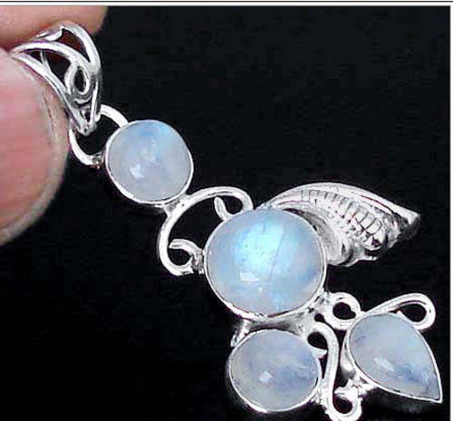 GORGEOUS 12cts RAINBOW MOONSTONE PENDANT in SOLID 925 STERLING SILVER.