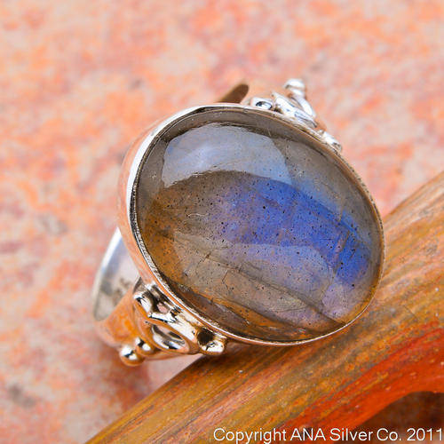 Stunning SOLID 925 STERLING SILVER & LABRADORITE RING. SIZE 6.25
