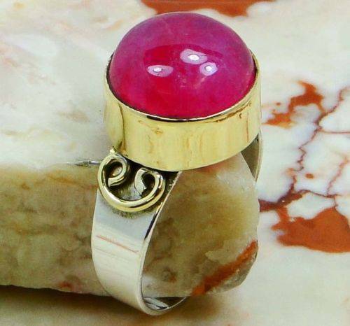 STUNNING RED MOONSTONE IN SOLID 925 SILVER RING. UK SIZE N & US: 6.5 . TOP OF THE RING: 13 X 13mm