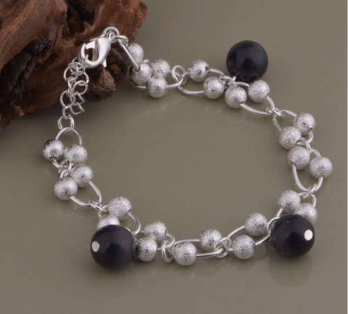 ~~STUNNING ~~925 Silver Plated Frosted and Black Beaded Design Bracelet