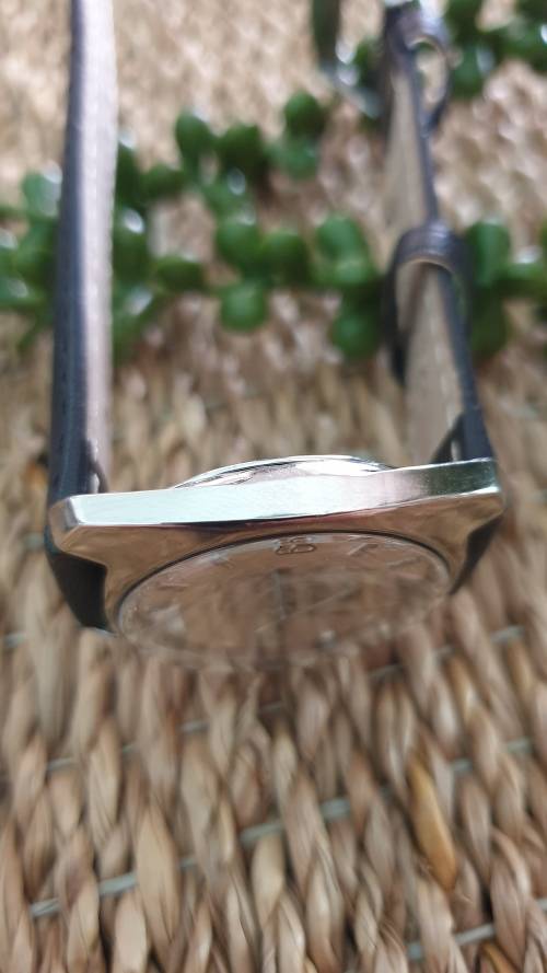 Vintage Roamer Vanguard Men`s Manual Wind Date Watch - fully restored