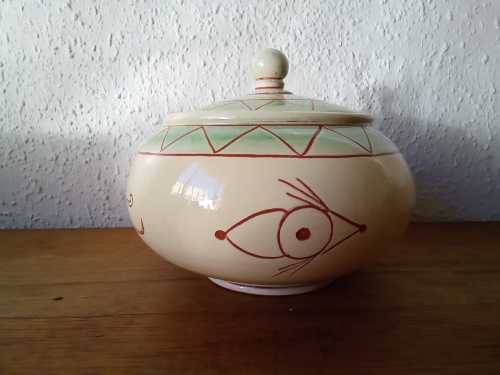 Vintage Art Deco Style Sgraffito Signed Ceramic Cookie bowl 22x17cm
