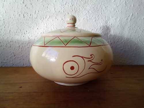 Vintage Art Deco Style Sgraffito Signed Ceramic Cookie bowl 22x17cm