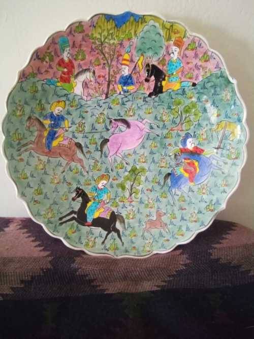 Vintage Turkish Hand Painted Sir-Ca wall plate 29cm diameter (a few small chips on rim)