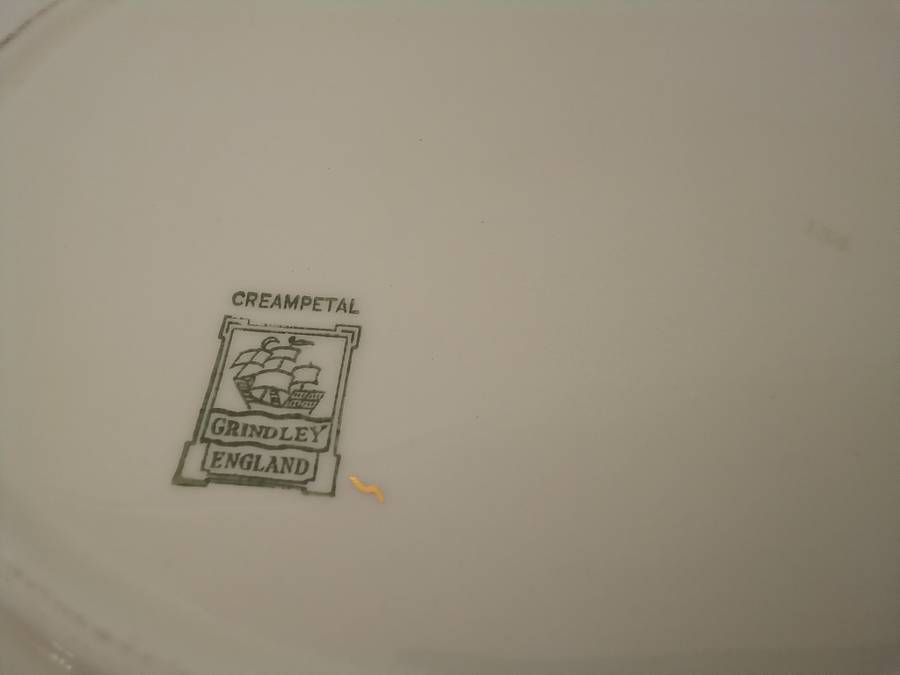 Vintage Grindley Cream Petal Serving Platter 41 by 34cm