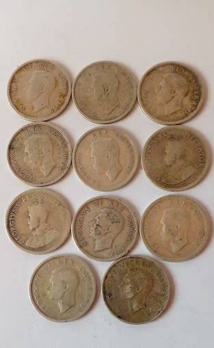 12 x Sixpences -Total 32.3 Grams -0,80% Silver Content.