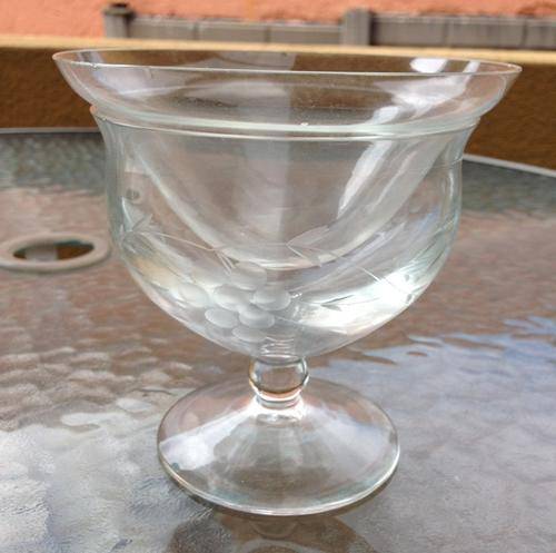 Vintage prawn cocktail glass - Rare and highly collectable