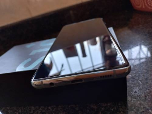 Samsung Galaxy S10 Plus 128GB (10/10 condition)