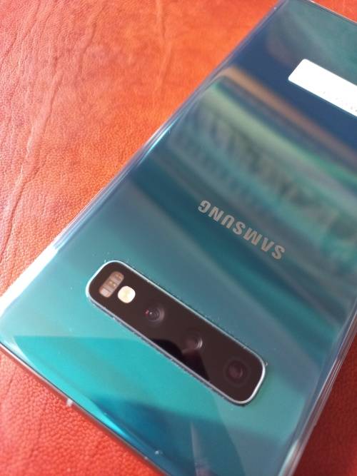 Samsung Galaxy S10 Plus 128GB (10/10 condition)