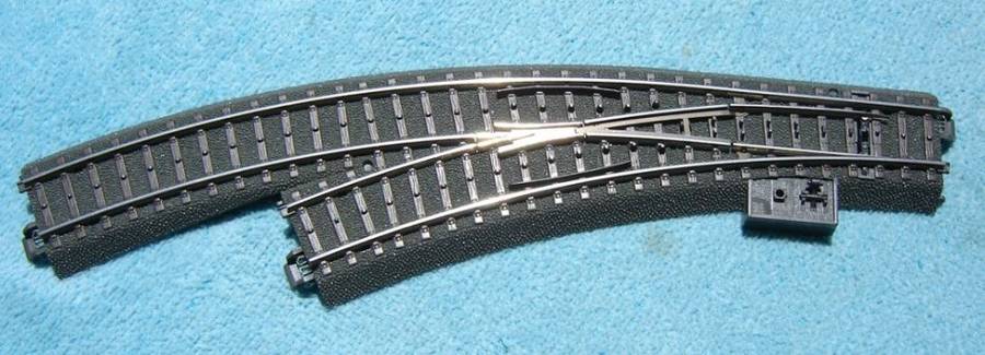 Marklin HO gauge C-Track Curved Left Hand point No. 24671