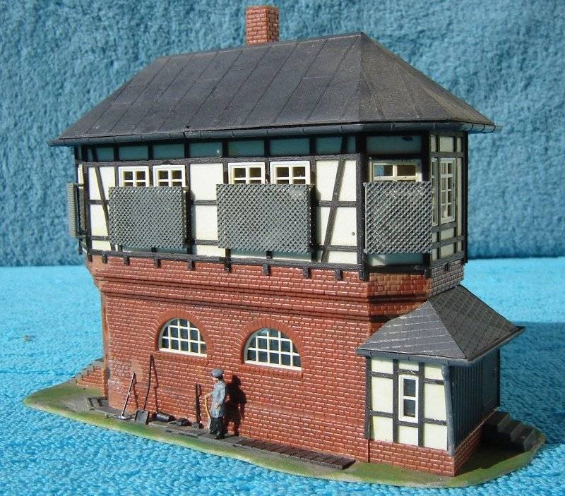 Kibri HO gauge Signal box