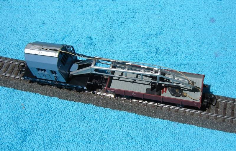 Marklin HO gauge Crane with Flat Wagon