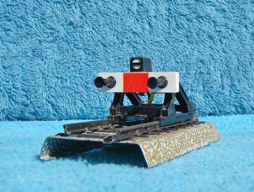 Marklin HO Gauge Buffer Stop with working lantern