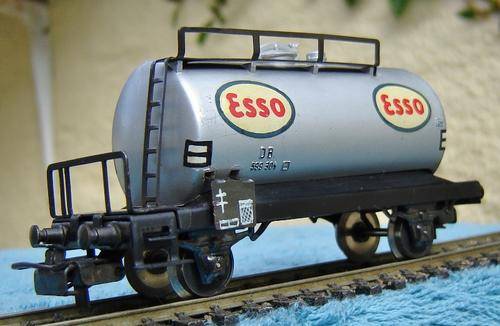 Marklin HO gauge Petrol Tank Wagon - ESSO