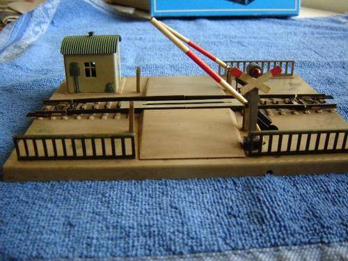 Marklin HO gauge grade crossing - 457