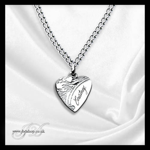 Stainless Steel Patterned Heart Pendant with Engraving