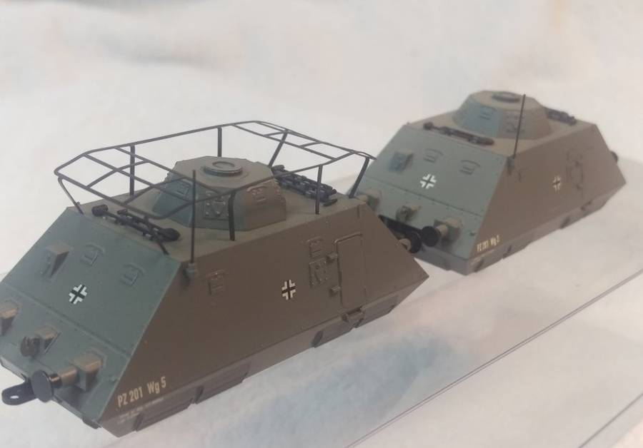 HO Liliput L136512 WW2 Armoured Train (Boxed) DCC Factory Fitted