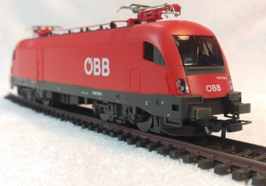 HO Piko 57426 BR182 Taurus Electric Loco OBB (Boxed) DCC Ready