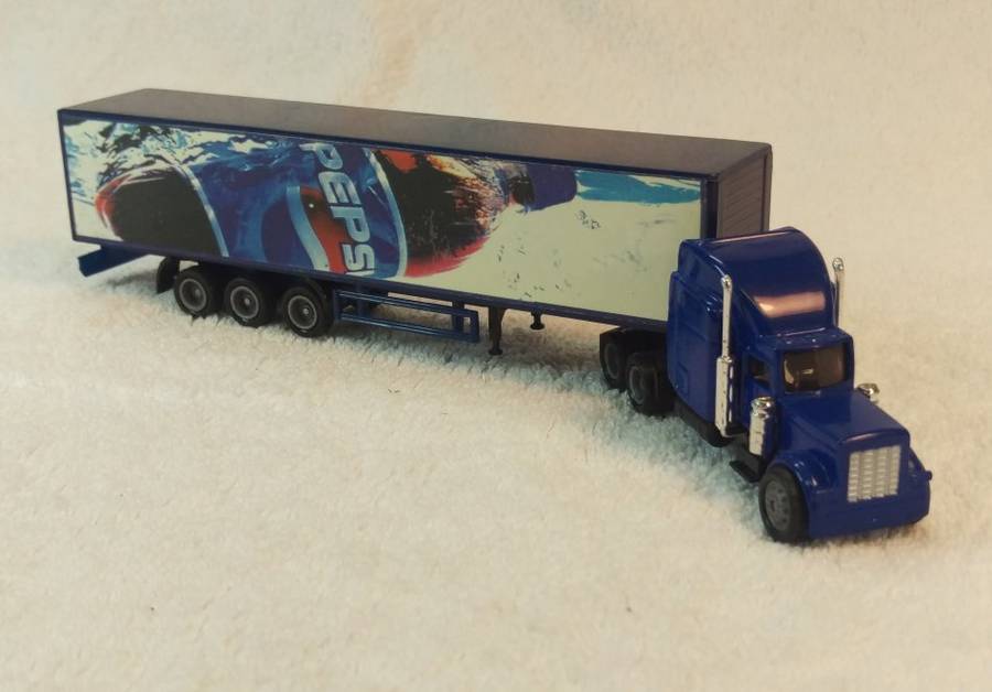 HO Scale 1/87 Truck with Trailer - Pepsi (Unboxed)