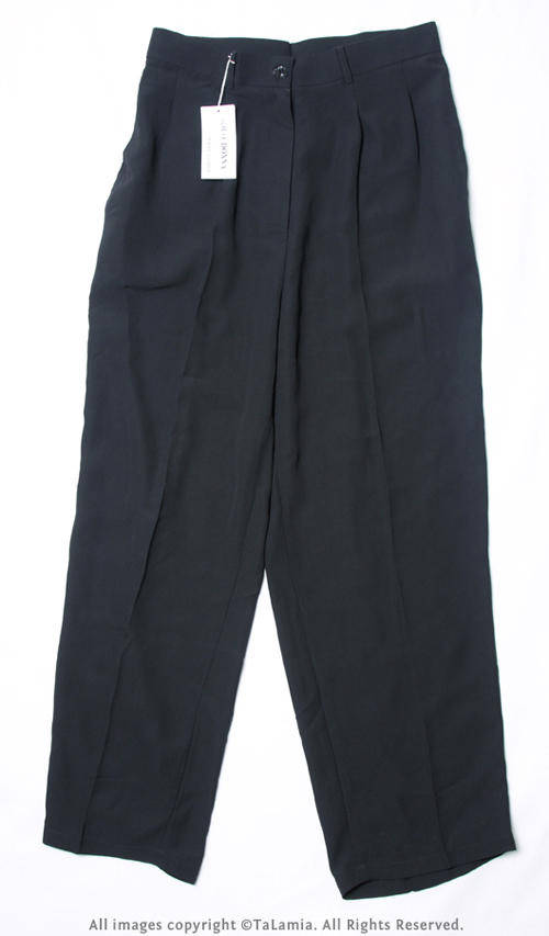 Womens black pants size 32 (S)