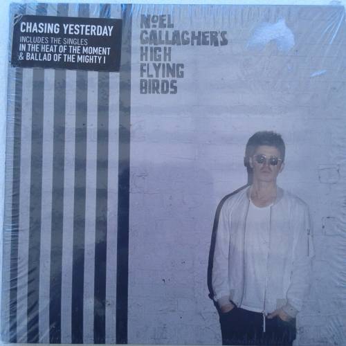 Noel Gallagher`s High Flying Birds - Chasing Yesterday (2015)