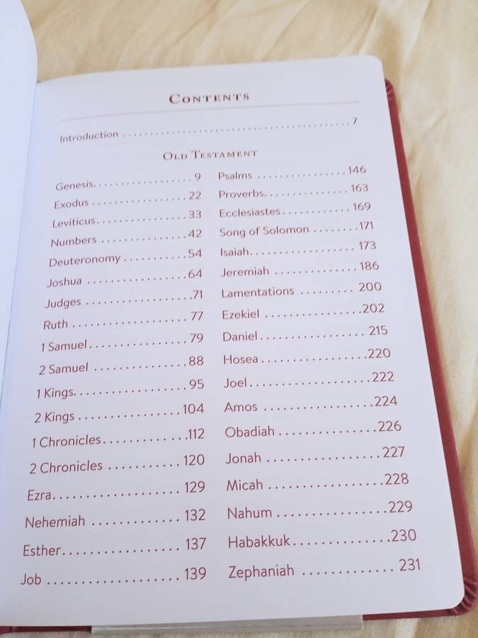 THE 5-MINUTE BIBLE READING PLAN & DEVOTIONAL