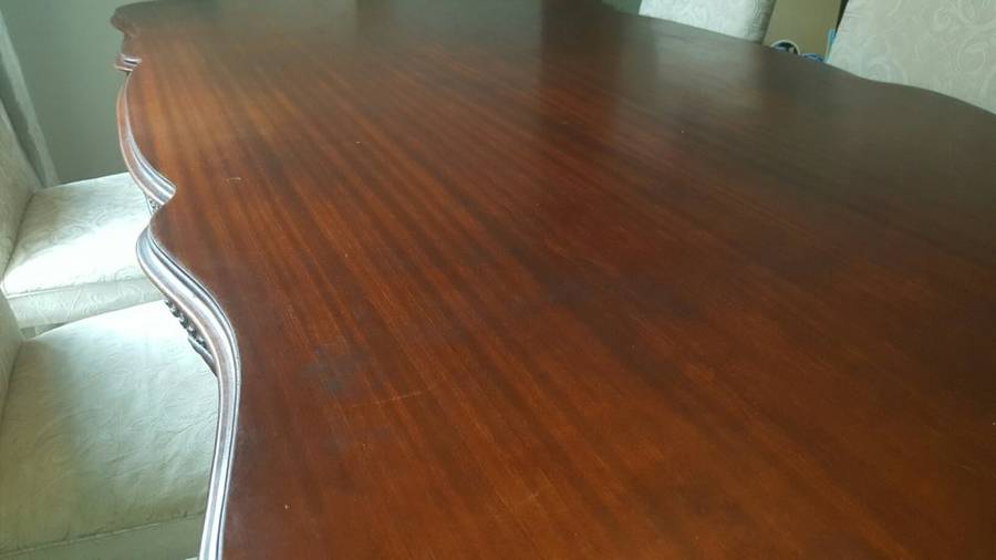 Beautiful Solid 8 Seater ornate Hand Carved Mahogany Dining Table with 6 Champagne Coricraft Chairs