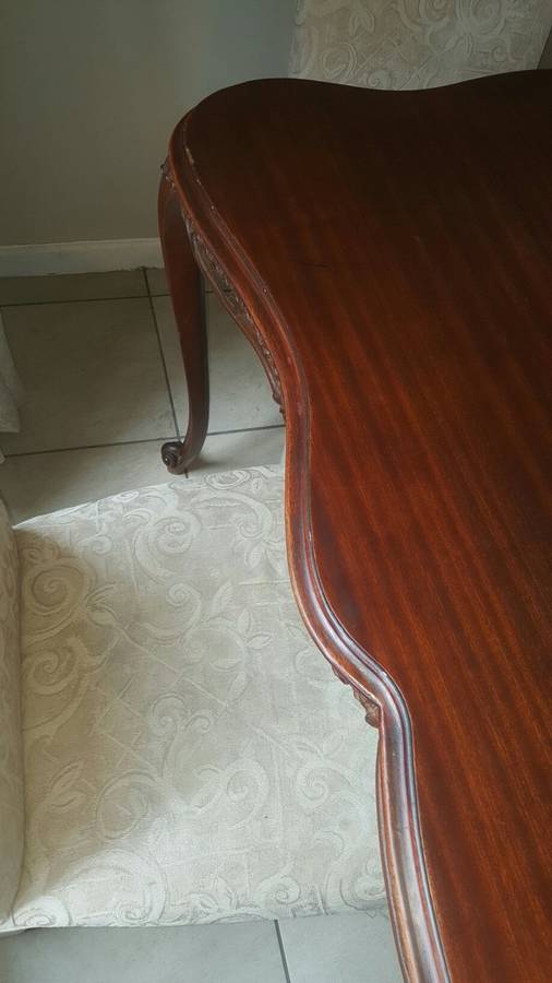 Beautiful Solid 8 Seater ornate Hand Carved Mahogany Dining Table with 6 Champagne Coricraft Chairs