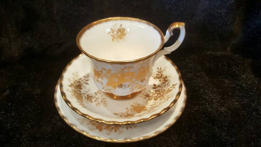 Breathtaking ! Royal Albert Antoinette -  Tea Trio Stunning Gold & White Un-used!
