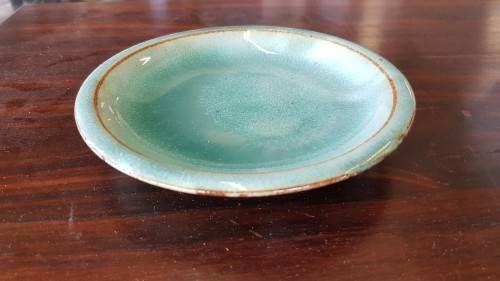 Small Lynn ware plate
