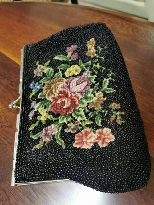 Beaded purse / clutch bag