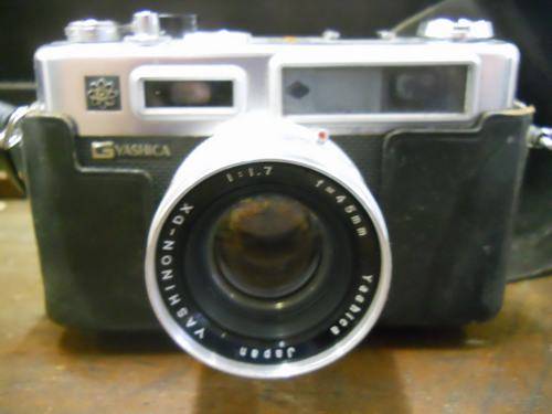 YASHICA CAMERA !!!R1 NO RESERVE!!!
