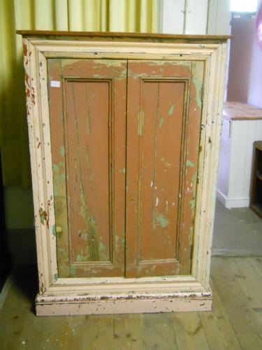 LINEN CUPBOARD