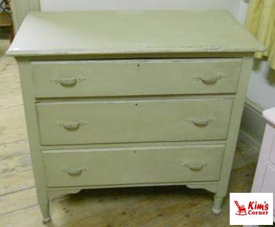 LOVELY PAINTED CHEST OF DRAWERS