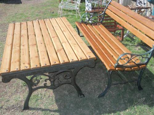 LOVELY OREGON  SLATTED GARDEN TABLE AND BENCH