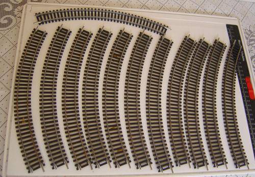 LIMA HO Scale Track -  12 x 45 degree Curves